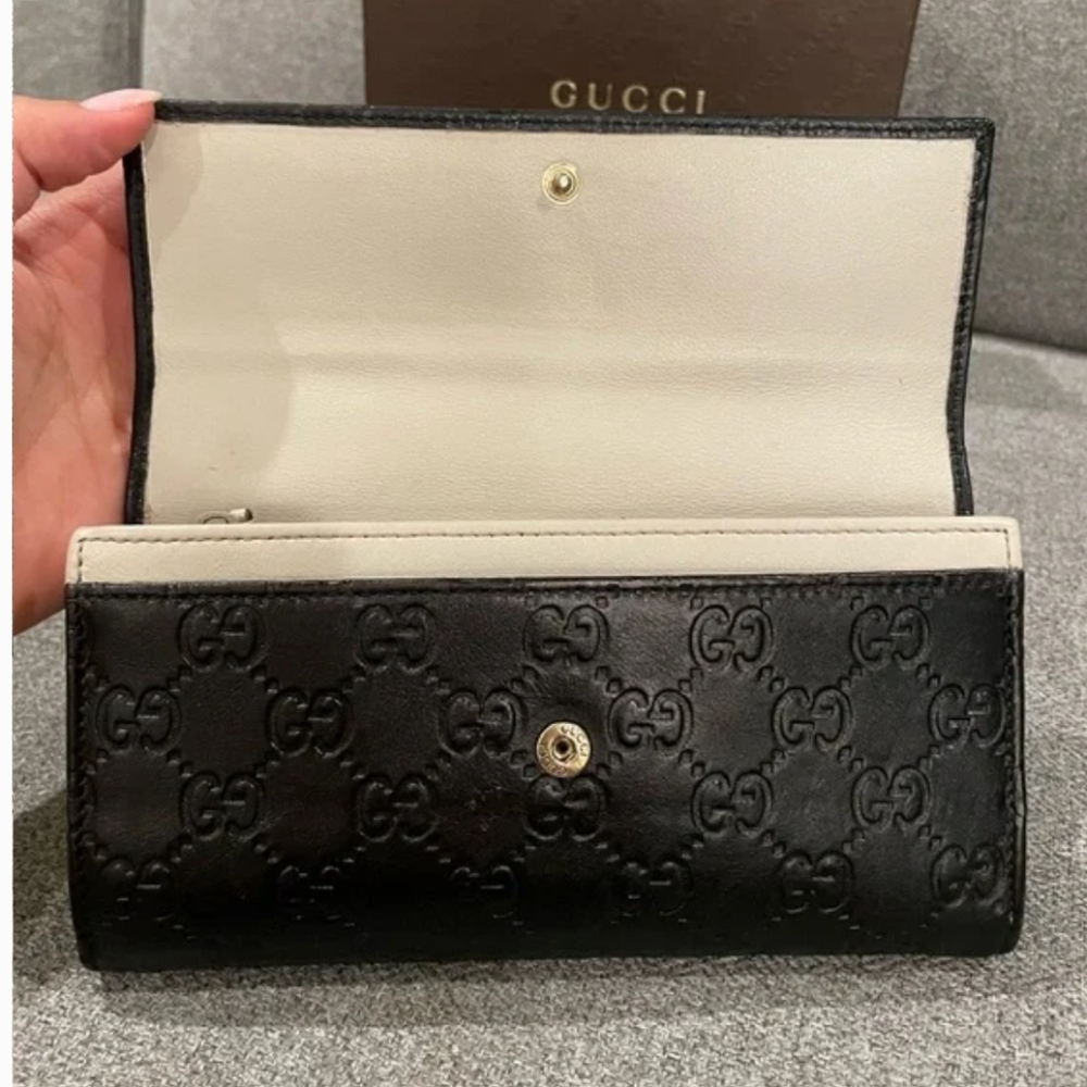 GUCCI HEART WALLET ON CHAIN - Picture 2 of 4